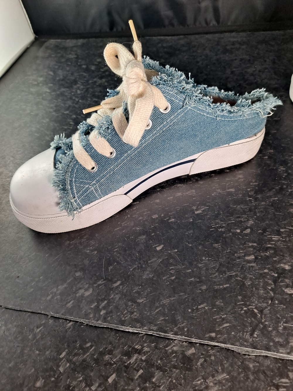 VINTAGE 1990s DISNEY Denim Slip-On Sneakers with Winnie the Pooh Embroidery - Picture 2 of 11
